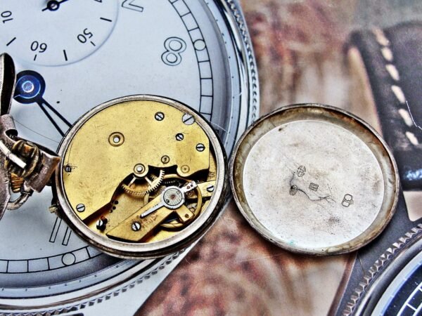 Nice silver nun's pocket watch with badge from the 1800s. - Image 12