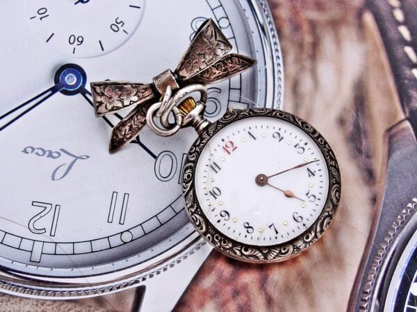 Nice silver nun's pocket watch with badge from the 1800s. - Image 14
