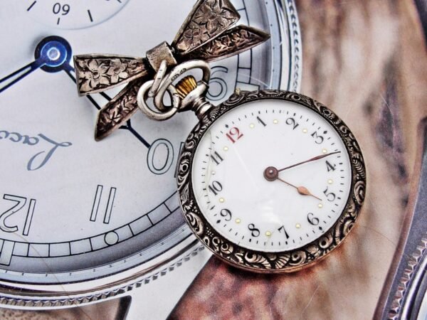 Nice silver nun's pocket watch with badge from the 1800s. - Image 7