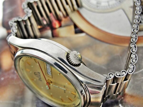 Nice steel automatic Doxa watch from the 1980s. - Image 18