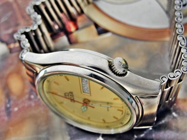 Nice steel automatic Doxa watch from the 1980s. - Image 8