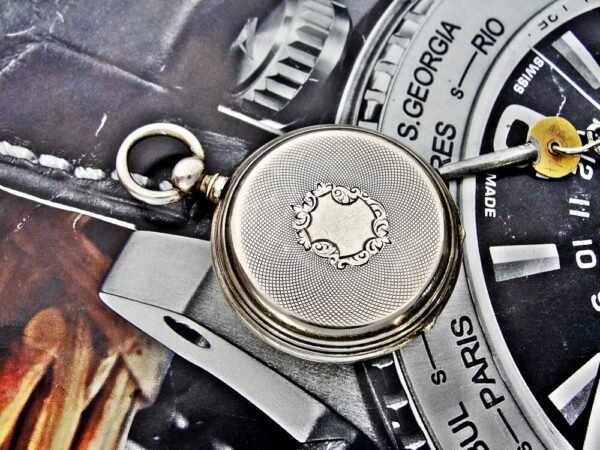 A rare nun's watch with a silver key from the 1800s that can be worn on the arm. - Image 10