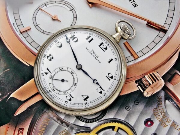 Nice Doxa pocket watch with porcelain dial from the 1920s. - Image 3