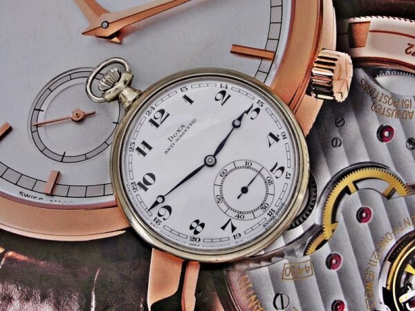 Nice Doxa pocket watch with porcelain dial from the 1920s.