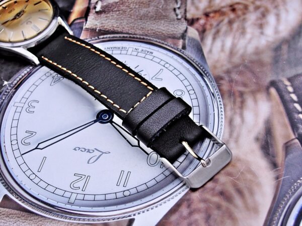 Beautiful Beautiful steel Certina DS-1 tortoise back watch from the 1960s. - Image 10