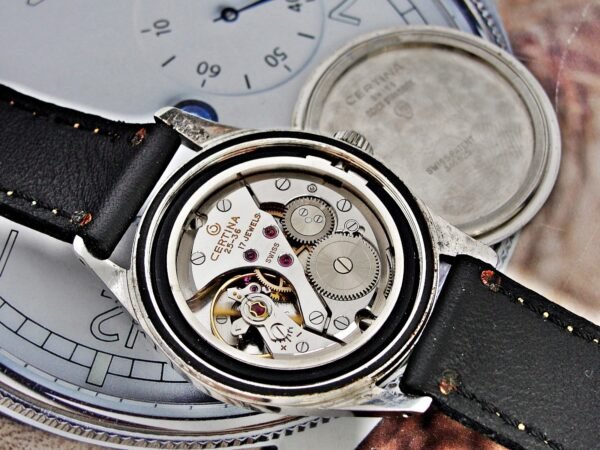 Beautiful Beautiful steel Certina DS-1 tortoise back watch from the 1960s. - Image 15