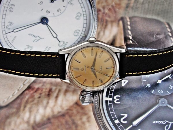 Beautiful Beautiful steel Certina DS-1 tortoise back watch from the 1960s. - Image 17