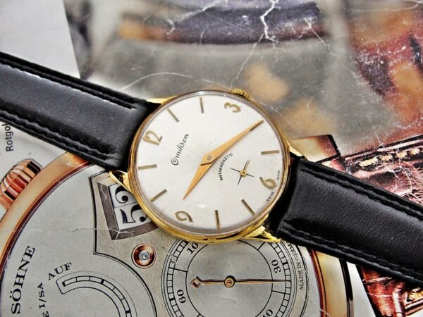 Beautiful Omikron Swiss watch from the 1960s. - Image 17