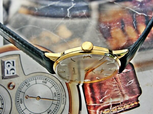 Beautiful Omikron Swiss watch from the 1960s. - Image 8