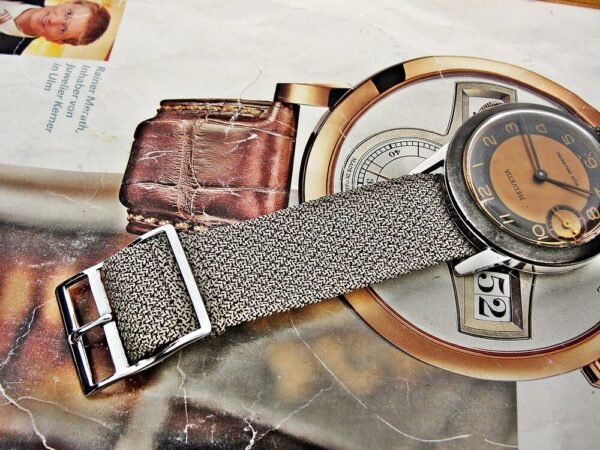 Nice bicolor dial Helvetia watch from the 1930s. - Image 12