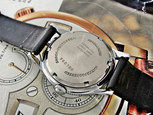 Rare Swiss Tell watch with label from the 1950s. Very nice dial, very nice case. - Image 19