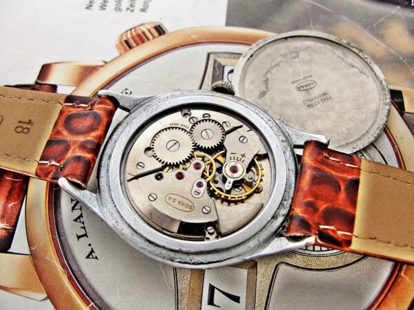 Rare black dial Doxa watch from 1962. - Image 14