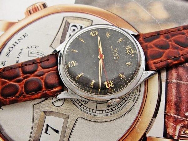 Rare black dial Doxa watch from 1962. - Image 17