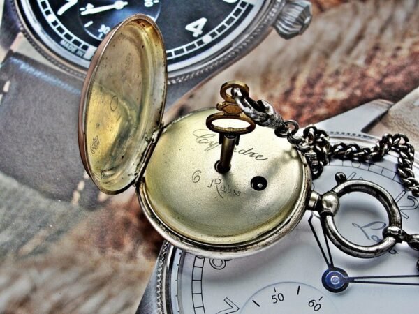 Rare silver pocket watch with key from the 1800s. - Image 12