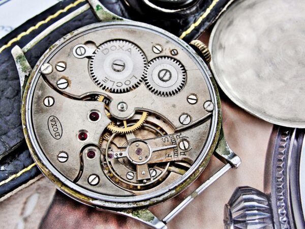 Doxa Le Locle installation from the 1930s. - Image 15