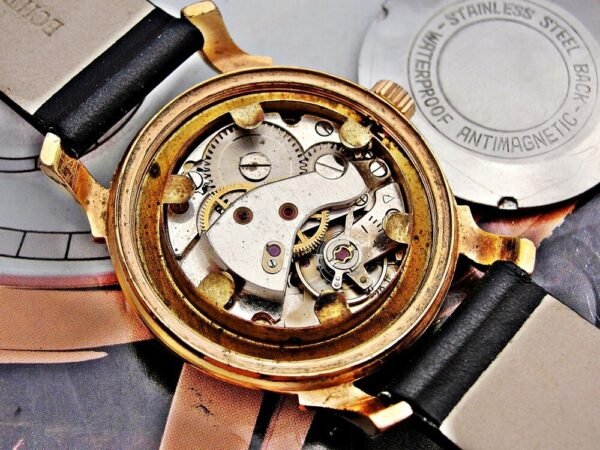 Nice Janox mechanical watch from the 1950s - Image 15