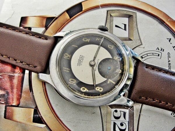 Nice bicolor dial Tourist watch from the 1950s - Image 5