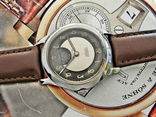 Nice bicolor dial Tourist watch from the 1950s