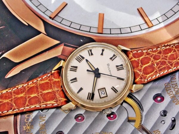 Beautiful Bulova watch from the 1950s - Image 16