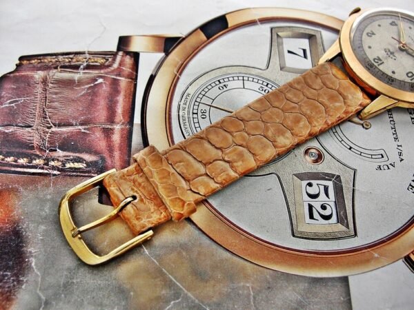 Beautiful Rotary Swiss watch from the 1950s. - Image 16
